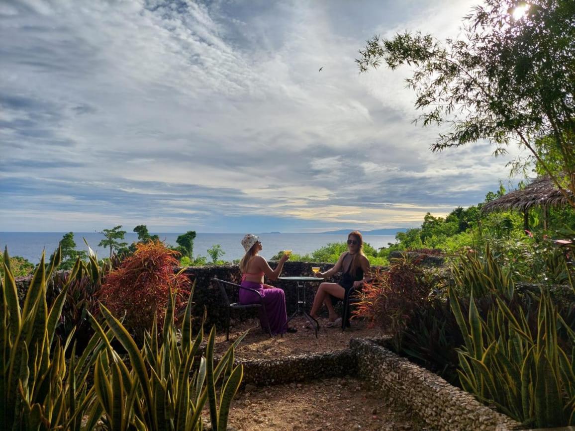 Jungle Of Peace Resort Siquijor Bagian luar foto